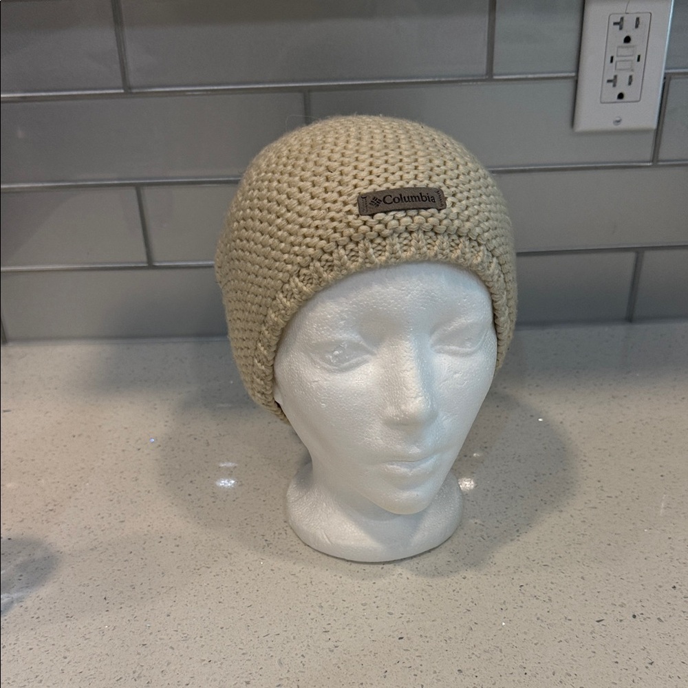 Columbia Beige Knit Beanie one size fits most
